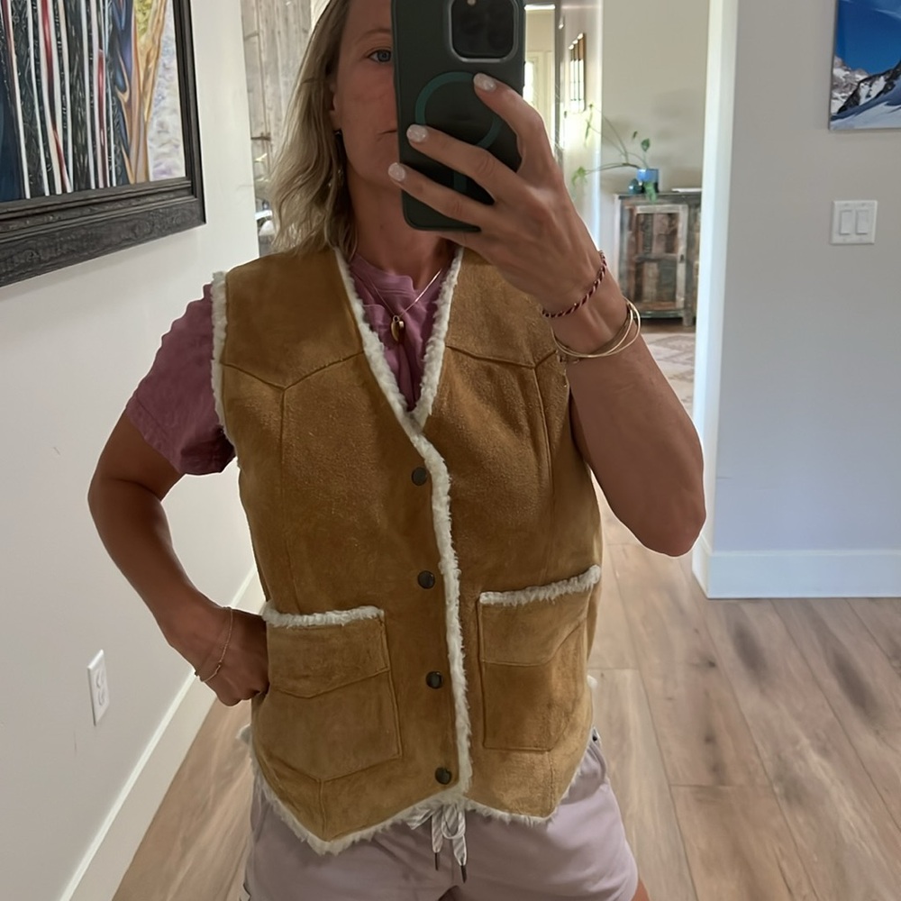 Rare Vintage Suede Sherpa Vest - Picture 9 of 9